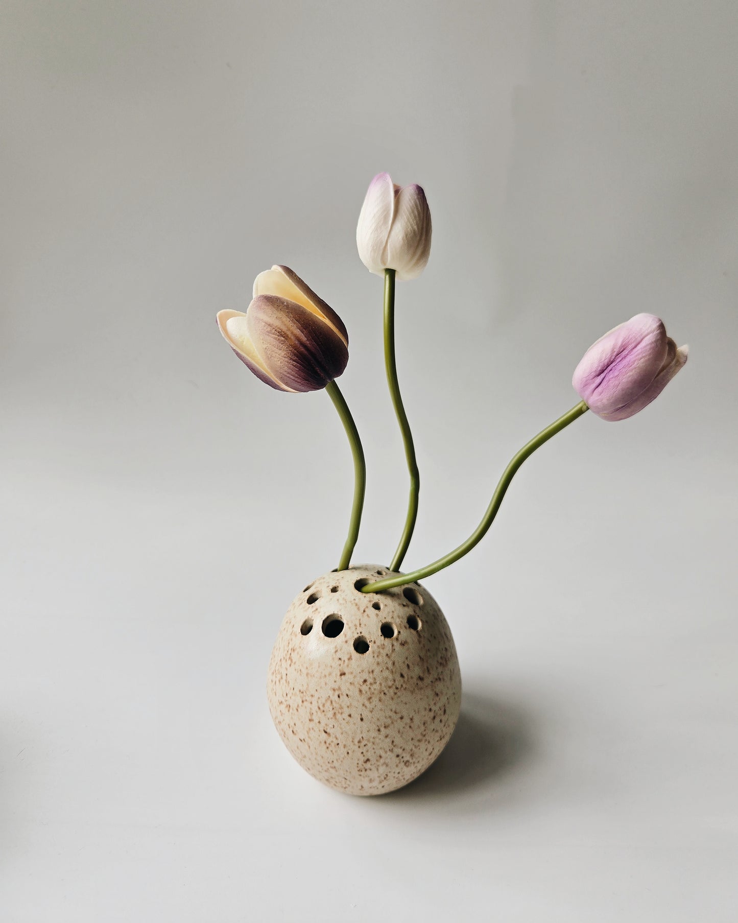 Egg Frog Vase