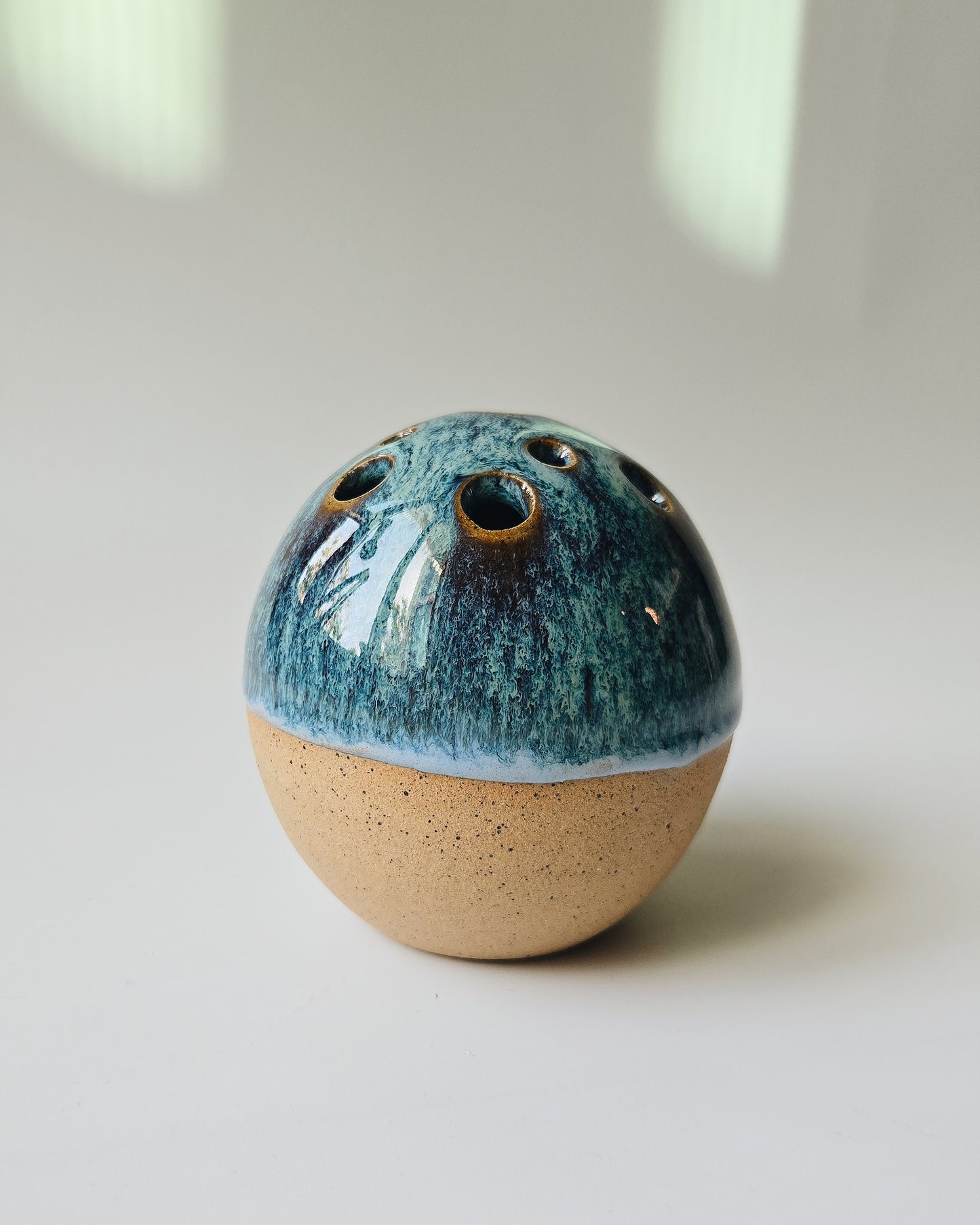 Egg Frog Vase
