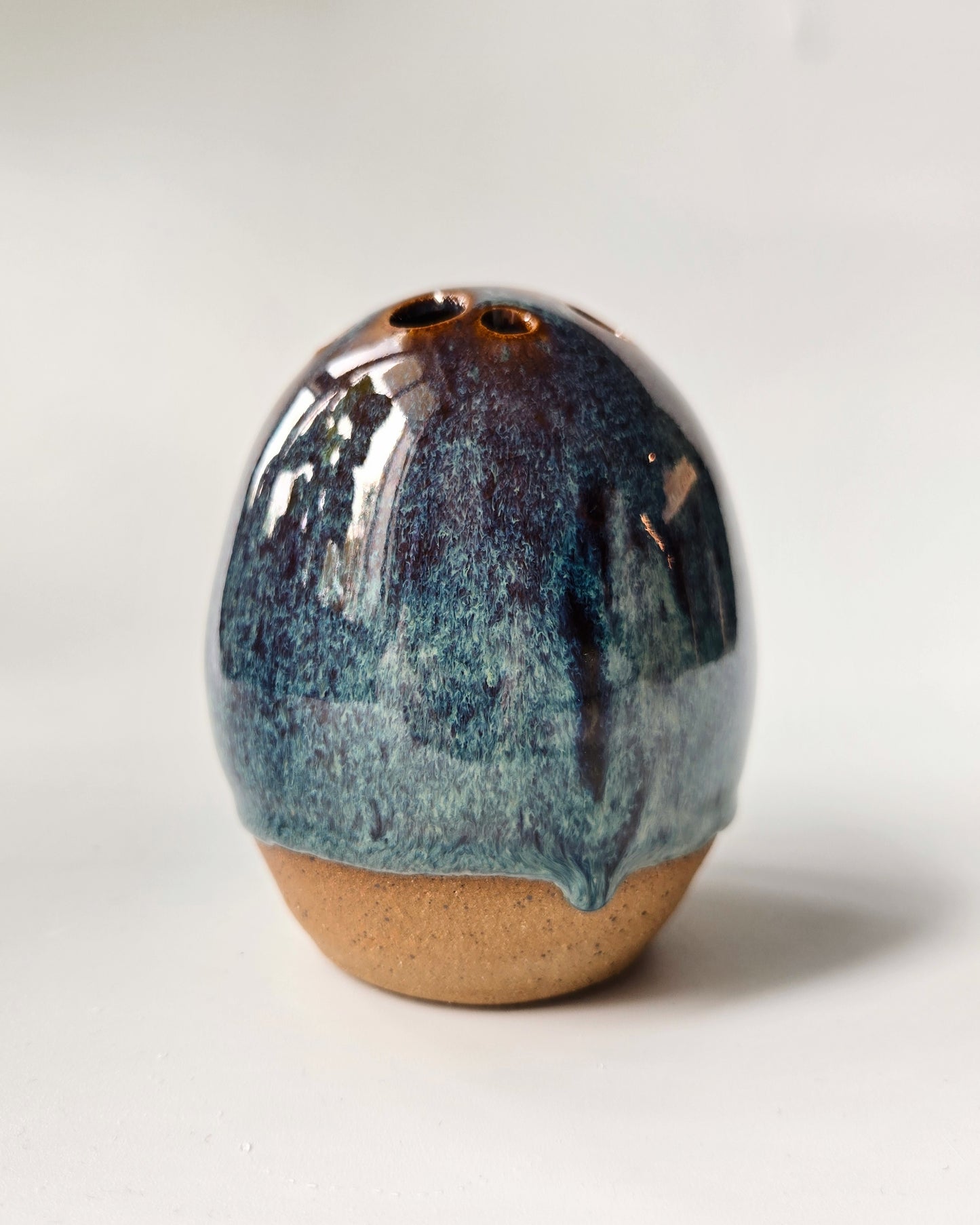 Egg Frog Vase