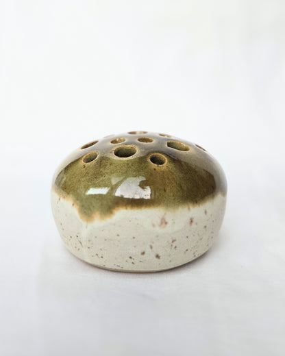 Pebble Frog Vase - Moss